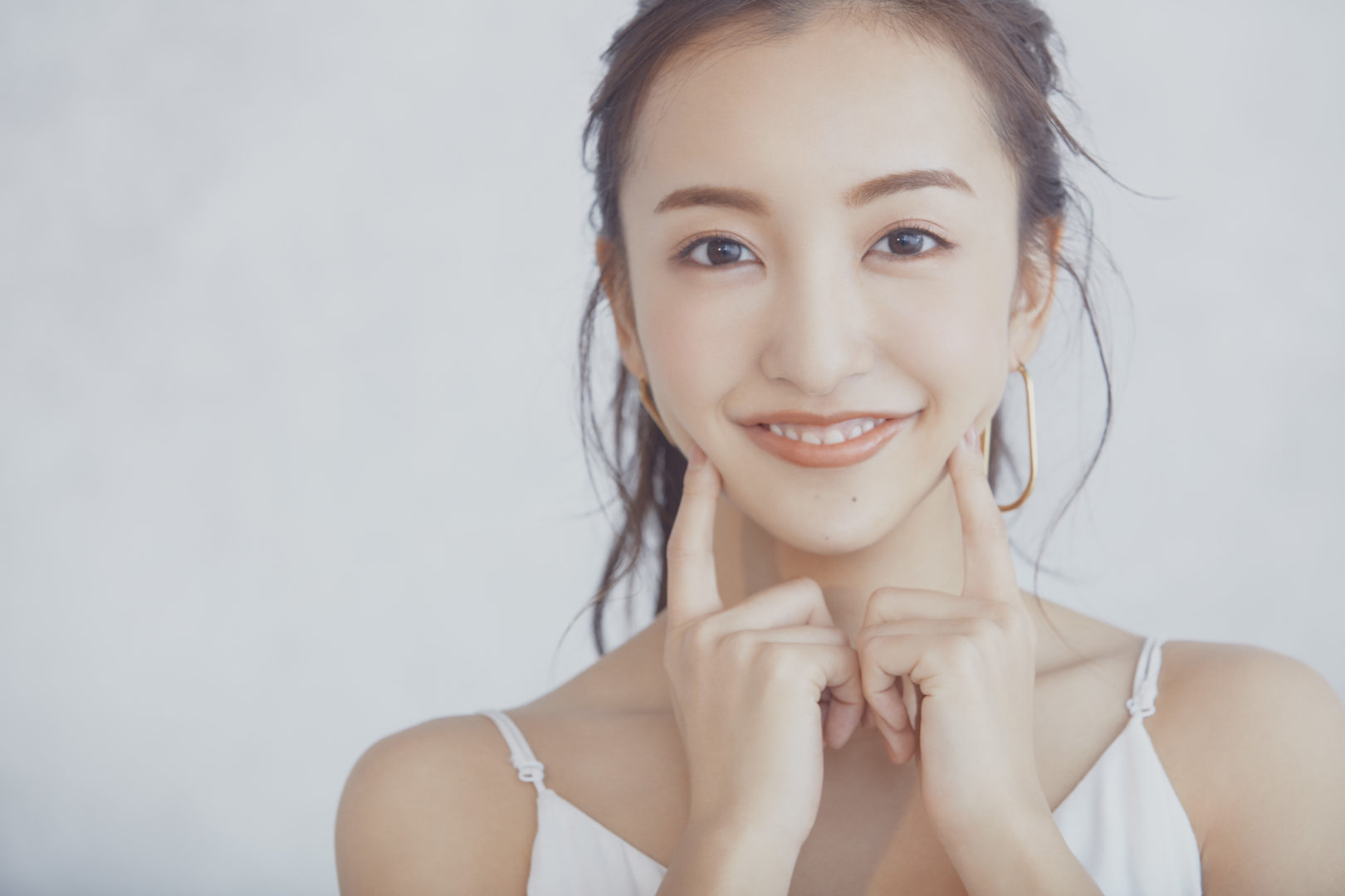ネイルMAX 2012年8月号 【表紙】 板野友美 (AKB48) イン