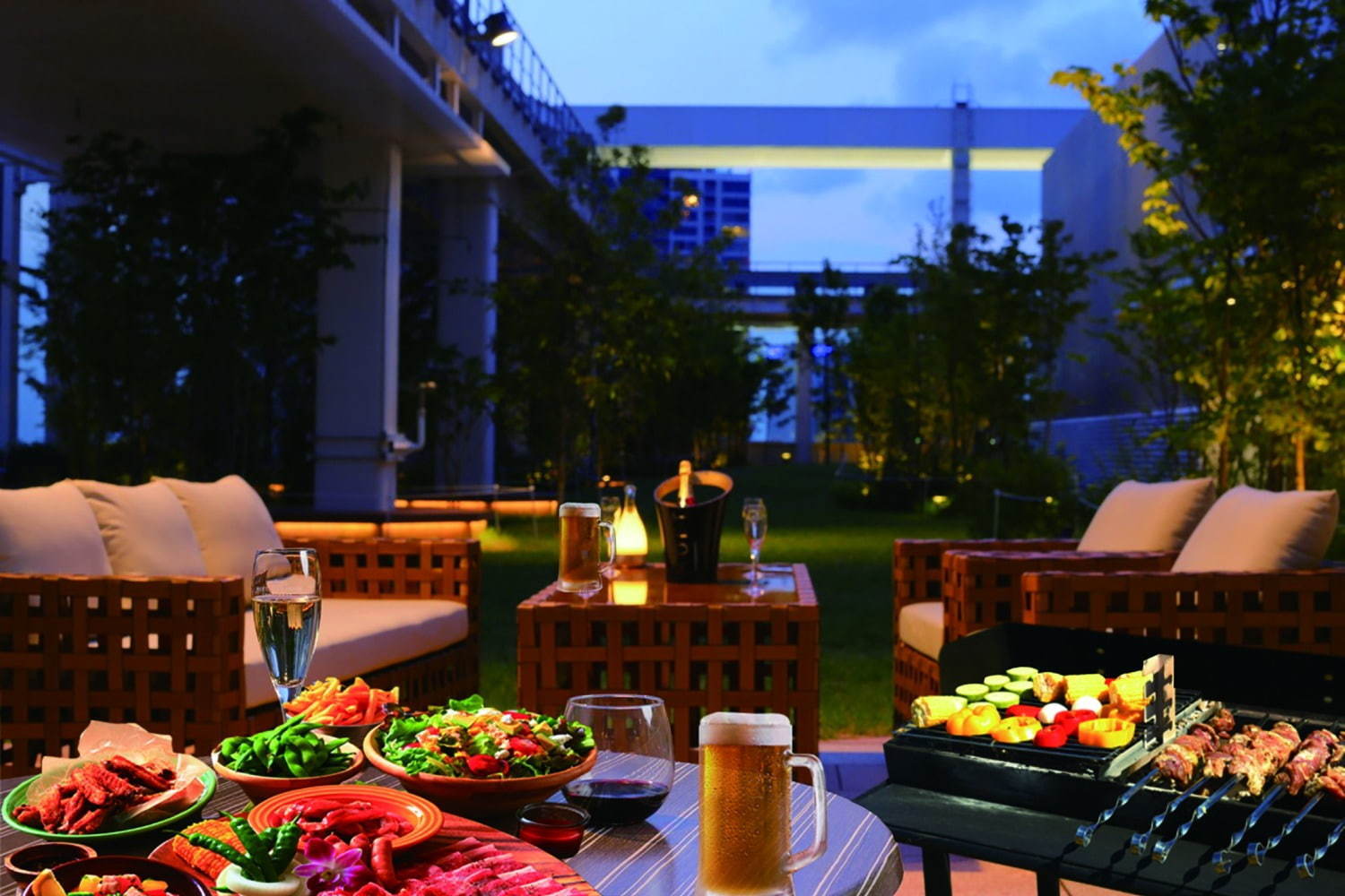 「ARK HILLS SOUTH TOWER ROOFTOP LOUNGE ~六本木BBQビアガーデン~」 「ARK HILLS SOUTH TOWER ROOFTOP LOUNGE ~六本木BBQビアガーデン~」