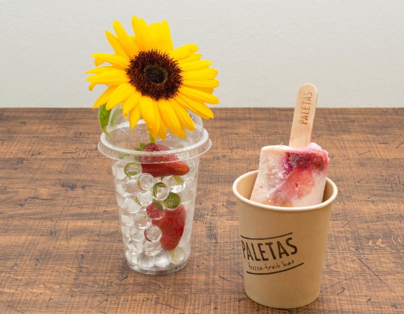 パレタス×日比谷花壇がコラボ!“花を閉じ込めた”フローズンアイスバー パレタス×日比谷花壇がコラボ!“花を閉じ込めた”フローズンアイスバー
