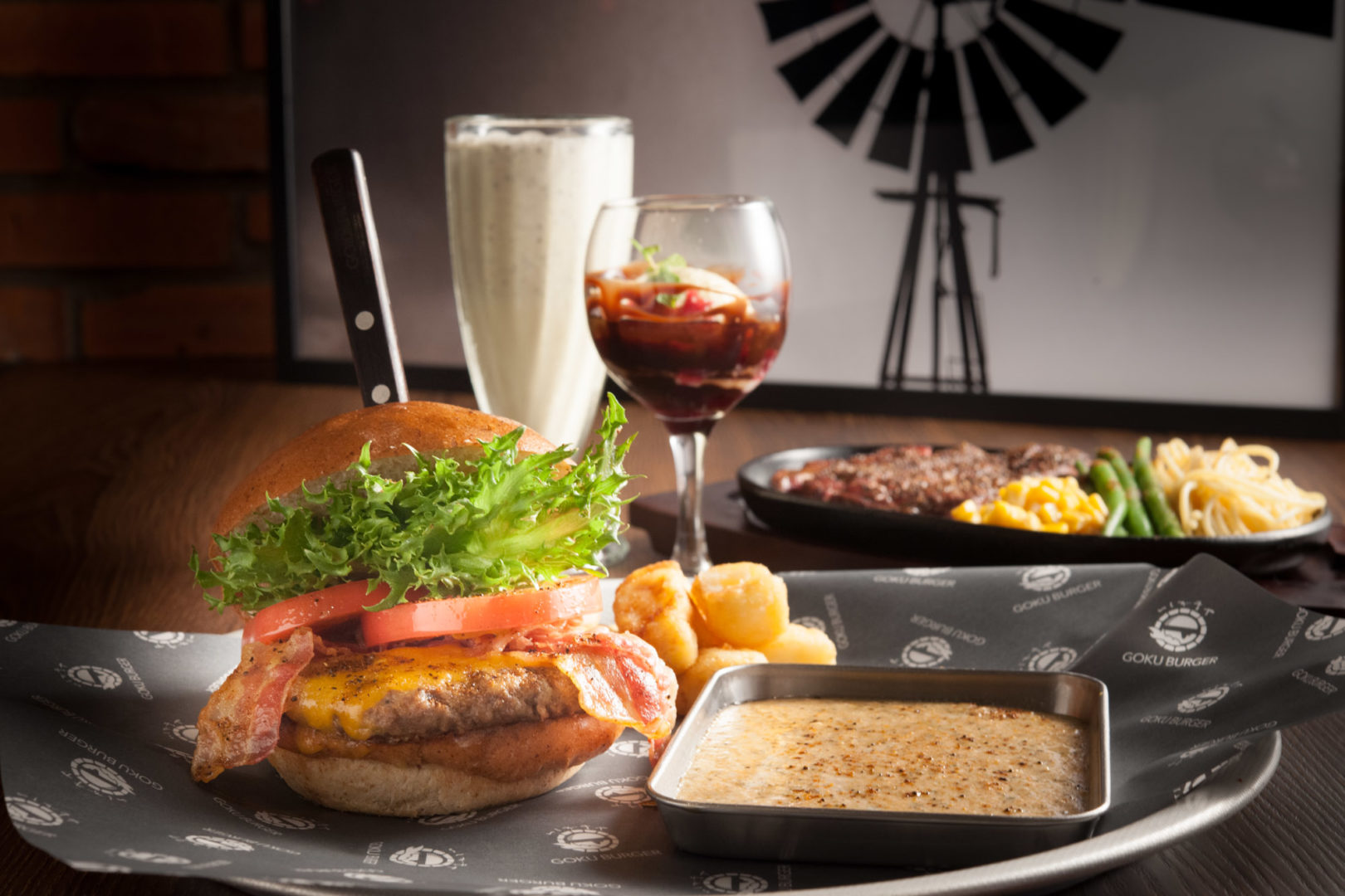 いしがまや GOKU BURGER × AMAZING COFFEEから新たな提案、「コーヒーチーズバーガー」 いしがまや GOKU BURGER × AMAZING COFFEEから新たな提案、「コーヒーチーズバーガー」