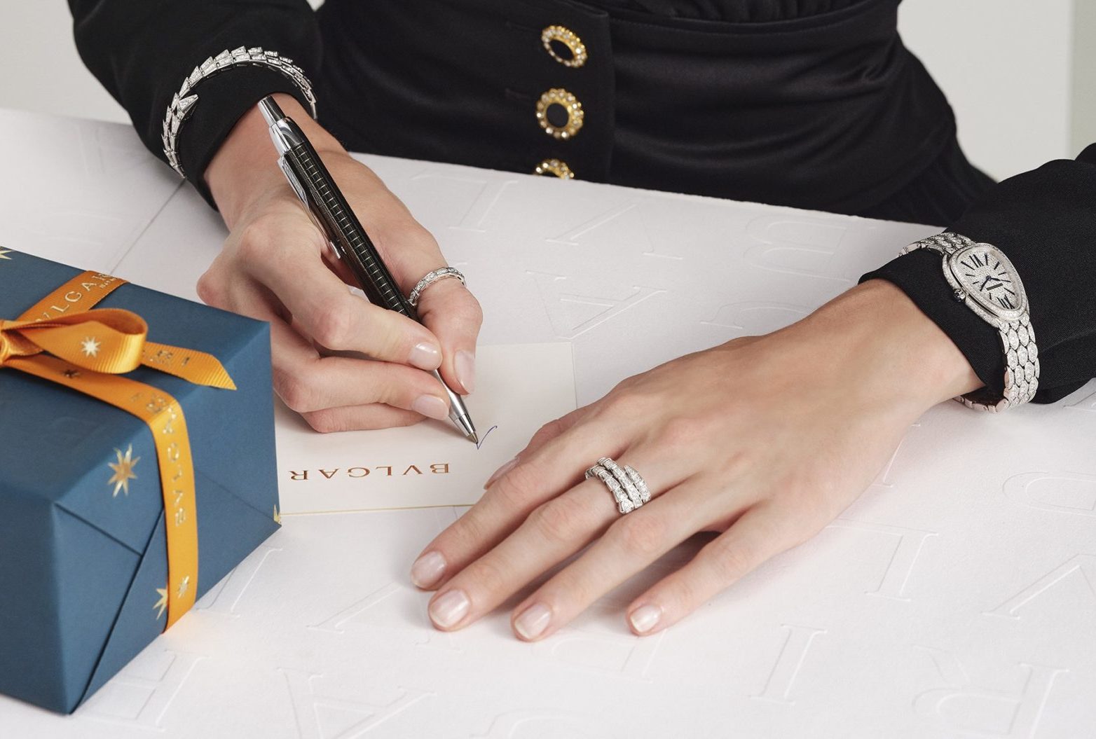 ブルガリから、ローマの夜空が輝く「BVLGARI HOLIDAY SEASON 2020」 ブルガリから、ローマの夜空が輝く「BVLGARI HOLIDAY SEASON 2020」