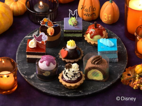 銀座コージーコーナーから、ディズニーヴィランズモチーフの“ハロウィン限定”プチケーキが発売！