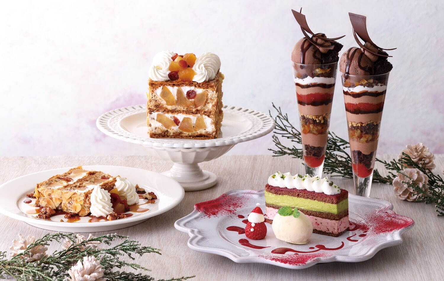 キハチ カフェから、冬限定ナポレオンパイやクリスマスカラーに彩られたケーキ、パフェ キハチ カフェから、冬限定ナポレオンパイやクリスマスカラーに彩られたケーキ、パフェ