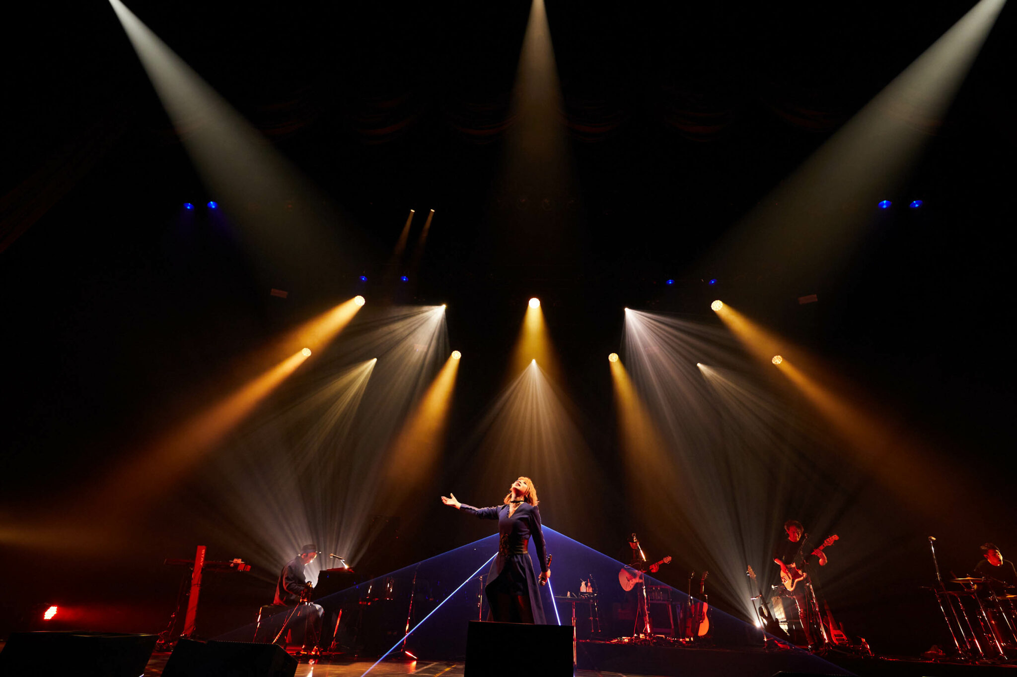 GARNiDELiA『stellacage tour 2021→2022“Duality Code”』 GARNiDELiA『stellacage tour 2021→2022“Duality Code”』
