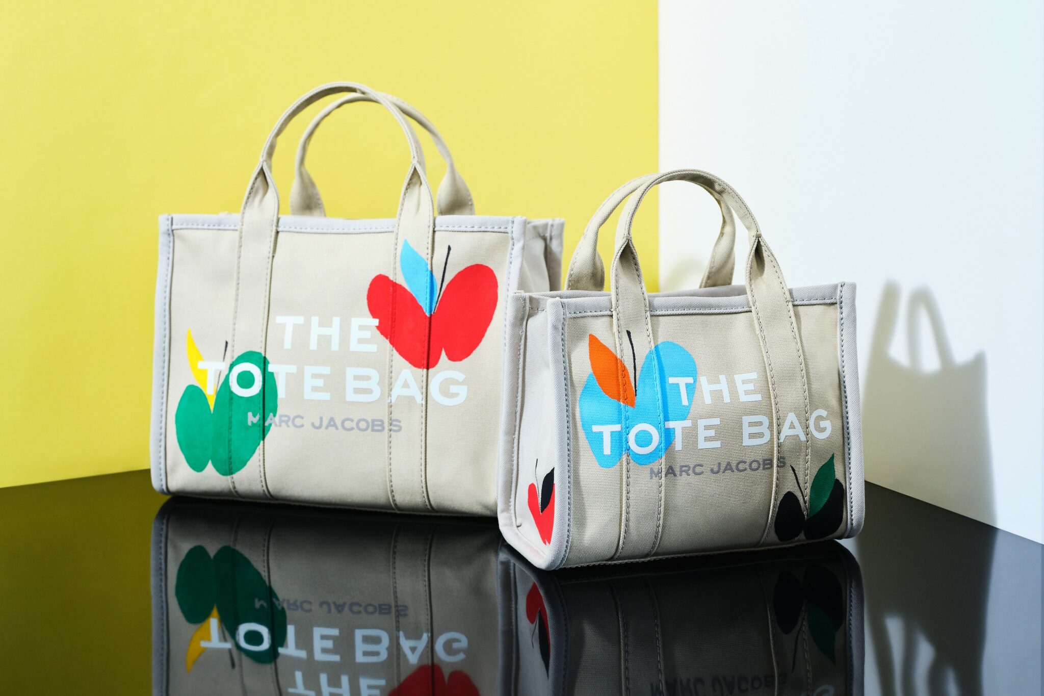 マーク ジェイコブスから、イラストレーター SHOGO SEKINE氏が手描きでアートワークした「THE TOTE BAG」 マーク ジェイコブスから、イラストレーター SHOGO SEKINE氏が手描きでアートワークした「THE TOTE BAG」