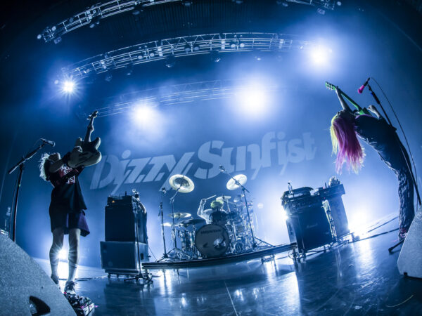 Dizzy Sunfist『“Welcome to DIZZYLAND”TOUR 2021-2022 Final Series』ライブレポート＠Zepp HANEDA 4月13日(水)