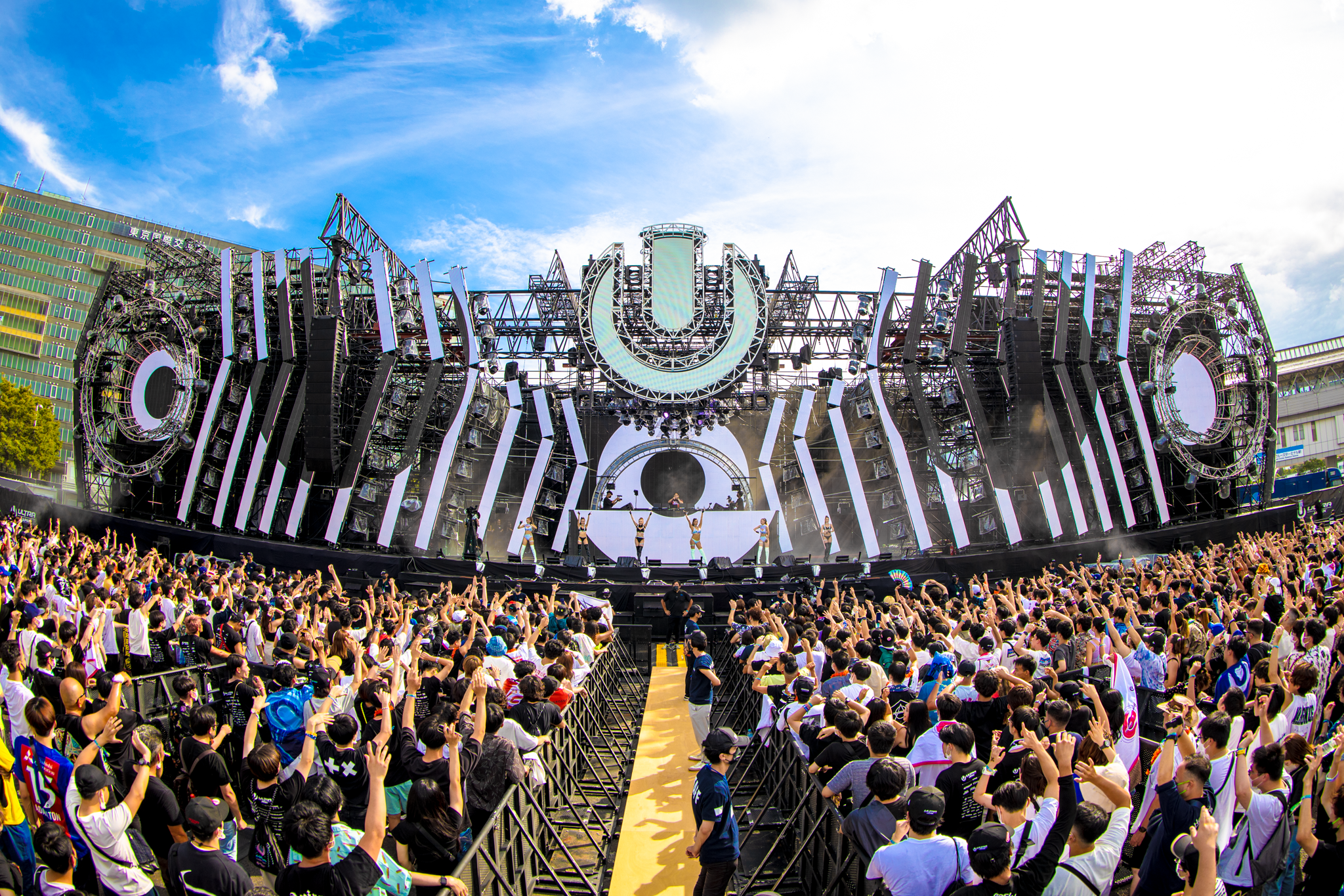 Ultra-Japan_220917_TJO-8935.png