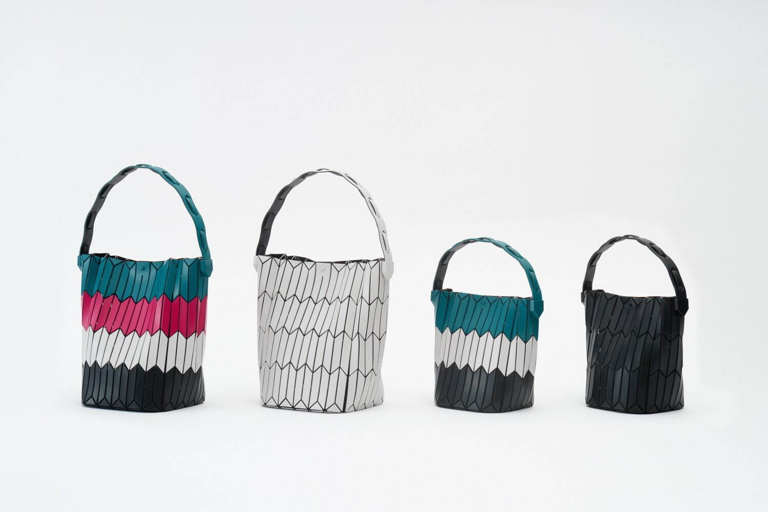 ミッキー 45rpm コラボ BADOU-R ポーチ3体セット（黒・灰・ピンク） K63 Wireless Mechanical Gaming Keyboard — Blue LED — CHERRY