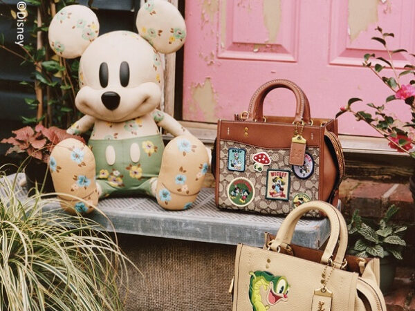 コーチから、新作"DISNEY × COACH ディズニー創立100周年限定コレクション"が発売！