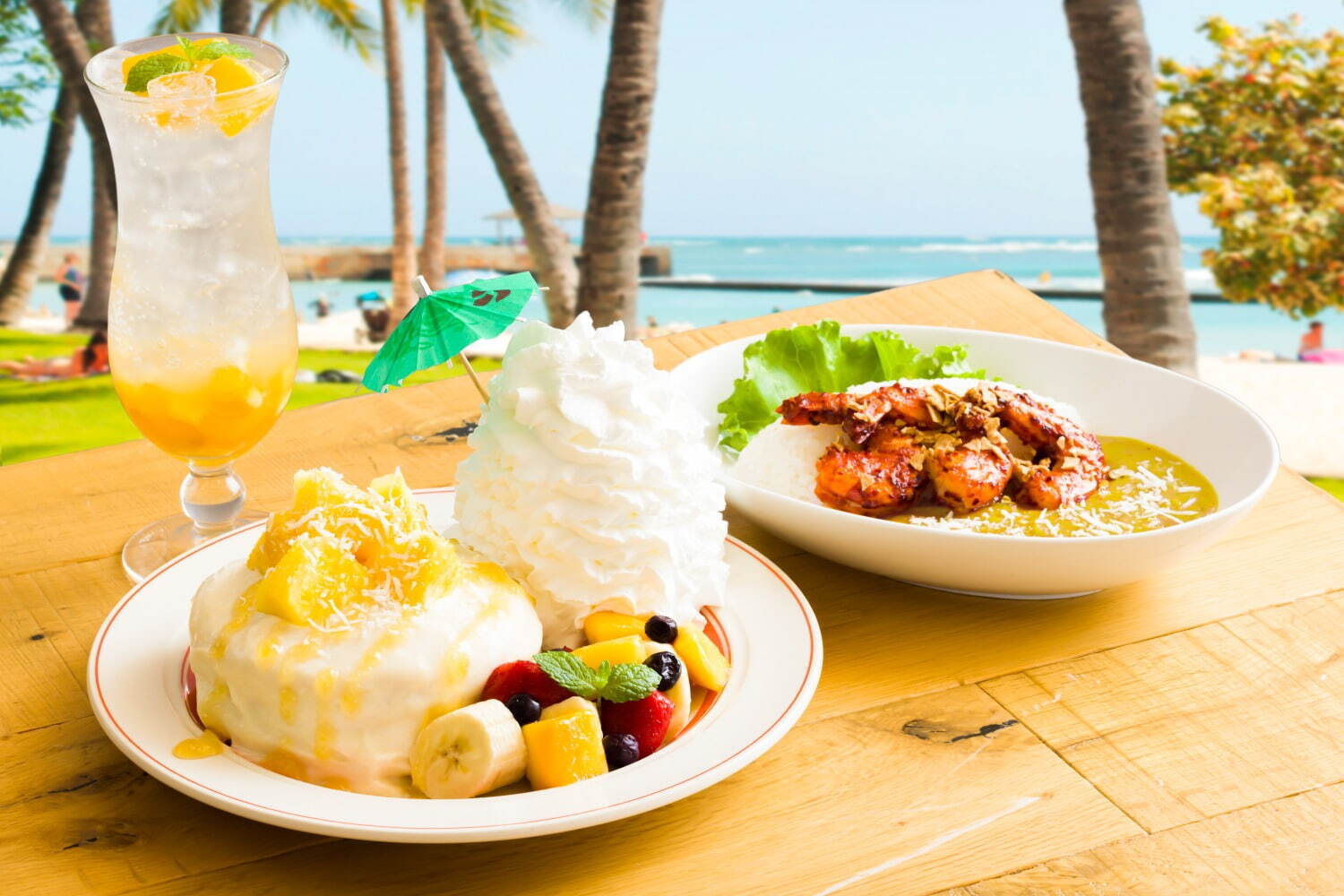 エッグスンシングスから、夏限定メニュー「ピニャコラーダパンケーキ