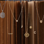 アガットから、煌めくダイヤモンドを基調とした「THE BASIC」コレクション。