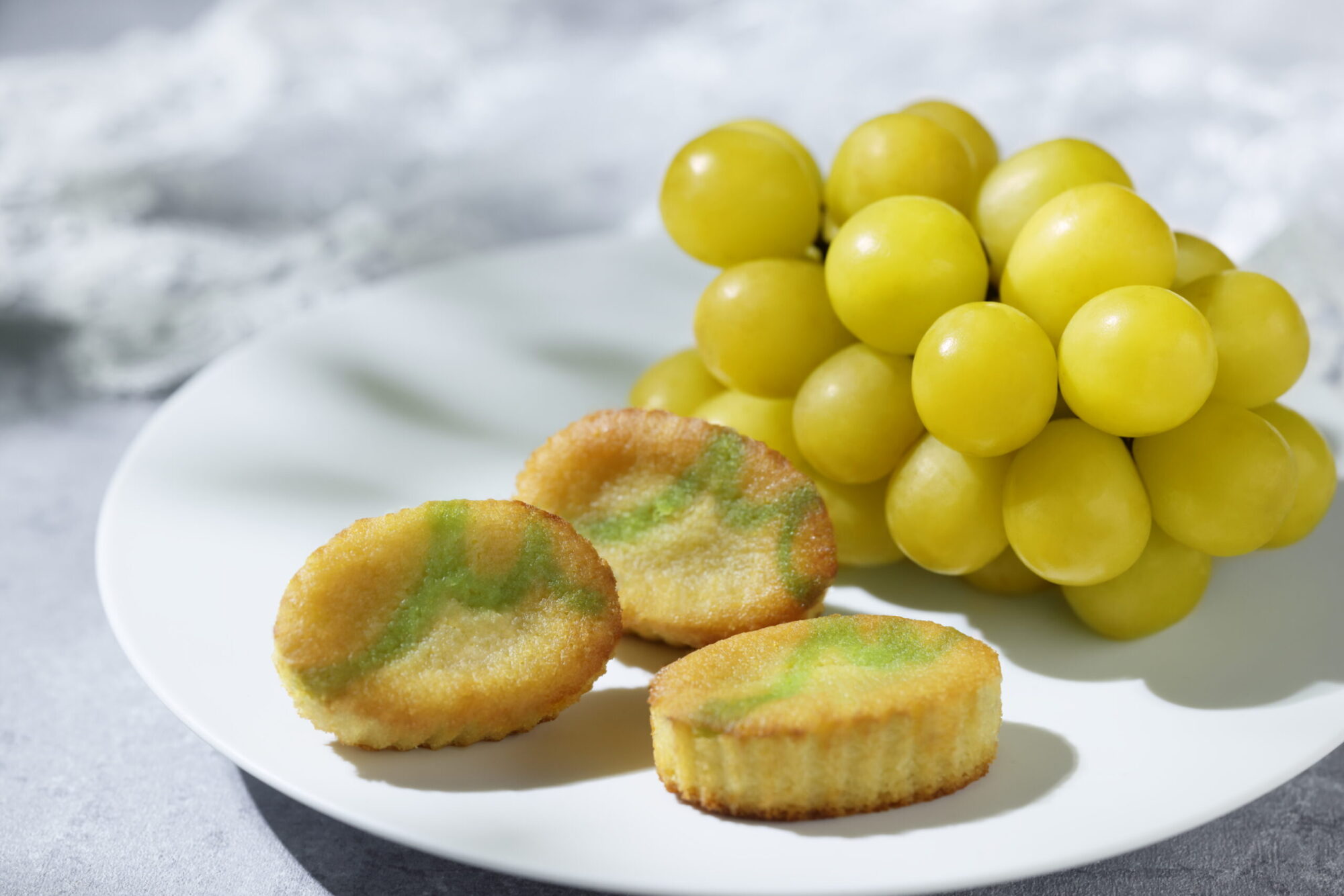 アンリ・シャルパンティエから、最旬のシャインマスカットを使用した焼き菓子を発売！