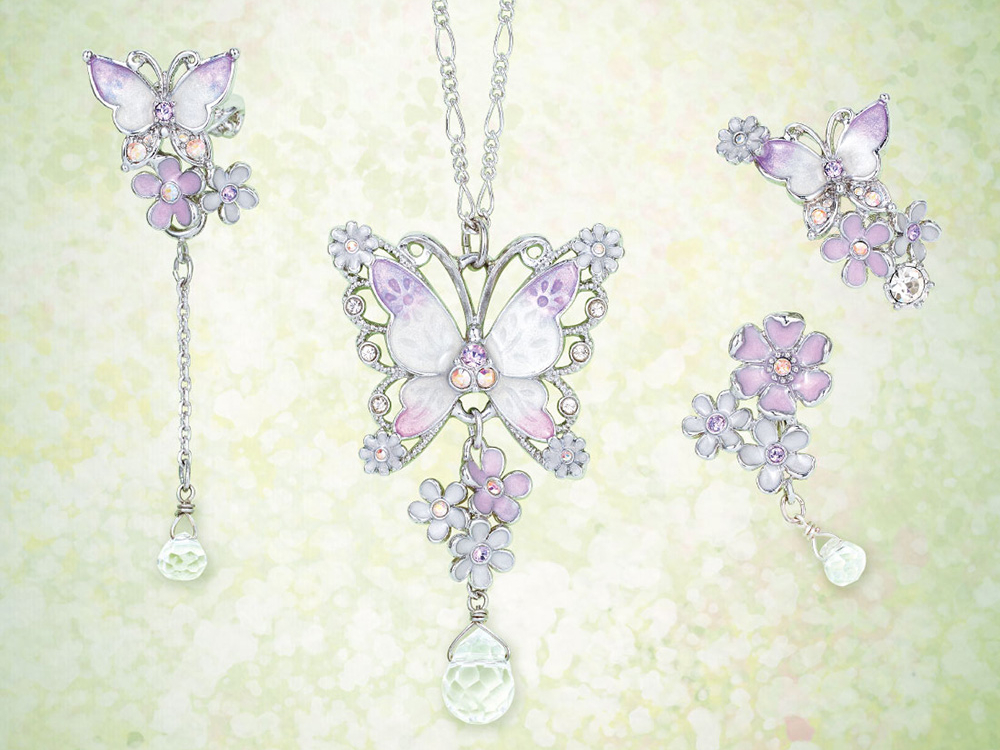 アナスイから、初夏にふさわしい爽やかな「ロマンティックホワイト」コレクションが発売！