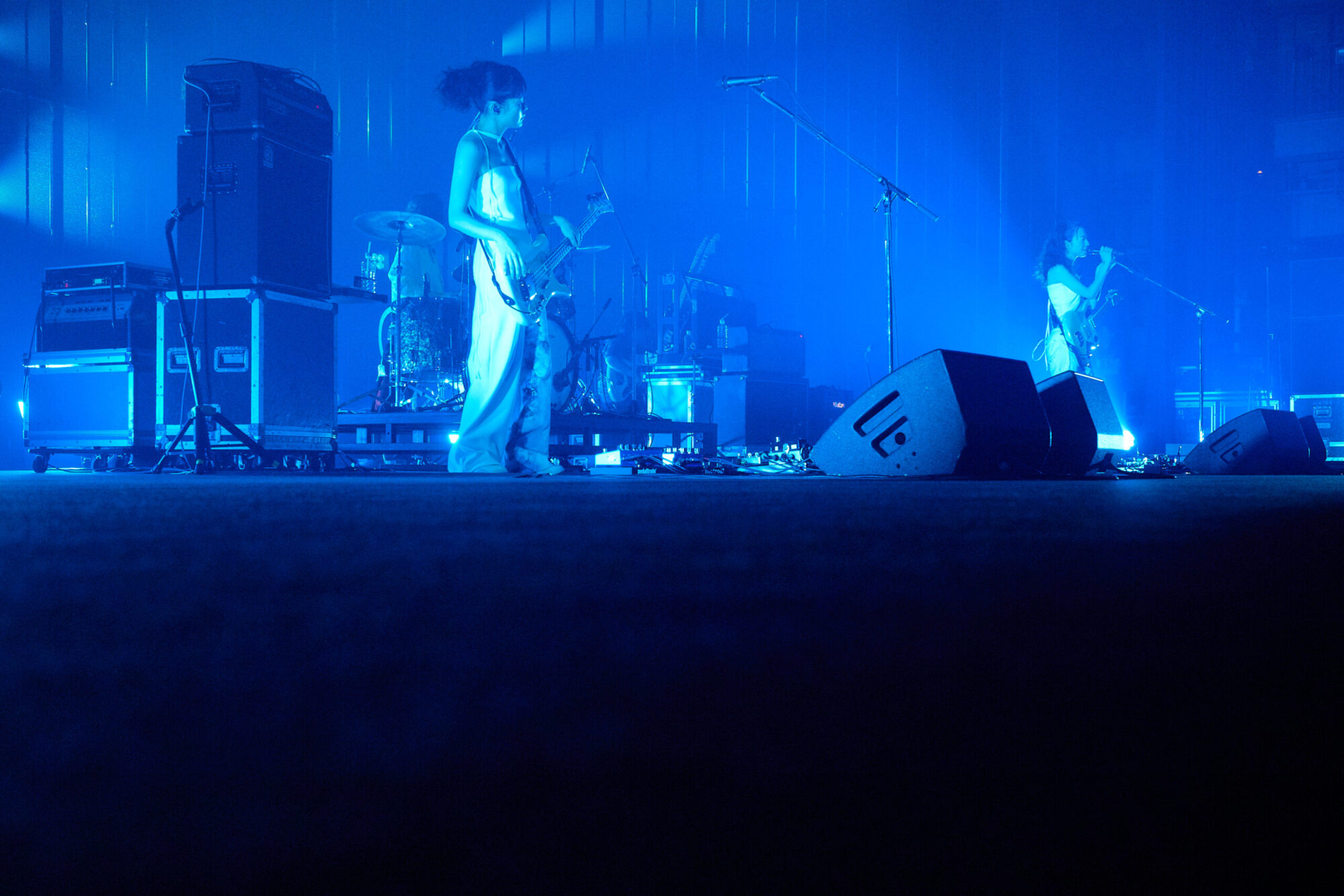 『羊文学 TOUR 2026 “すーーーはーーー”』ライブレポート＠新潟テルサ