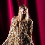 テイラー・スウィフト『The Life of a Showgirl』が全米アルバムチャート1位に返り咲き！